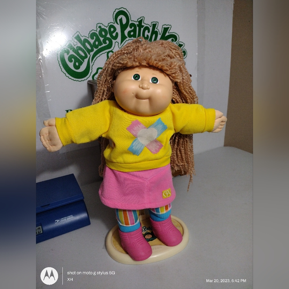 Cabbage Patch kids Girl So Cool Complete Designer Line Outfit Pink Boots